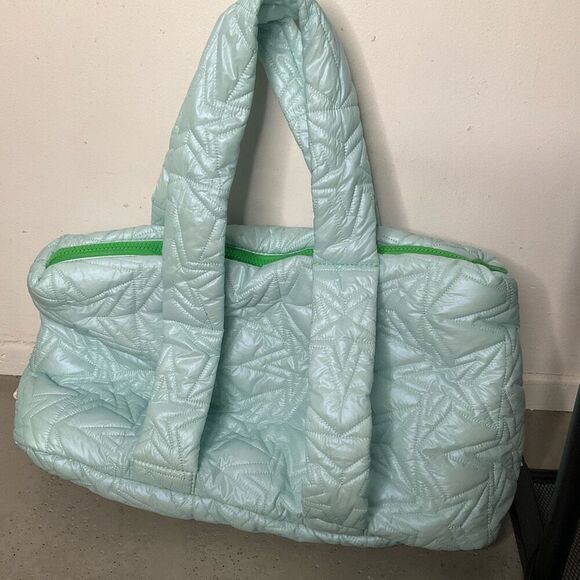 Urban Outfitters Quilted Overnight Bag - Picture 2 of 6